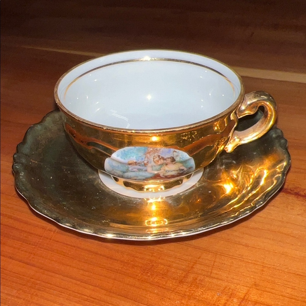 Antique Mitterteich Bavaria Tea Cup & Saucer Made In Germany Gold trim #51